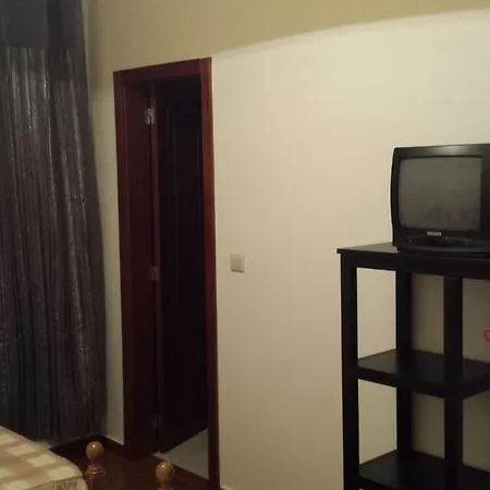 D. Fernando Gæstehus